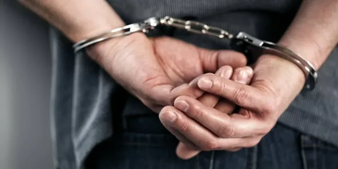Βρετανία: Δύο Αφγανοί μετανάστες κατηγορούνται για βιασμό 14χρονης σε τρένο